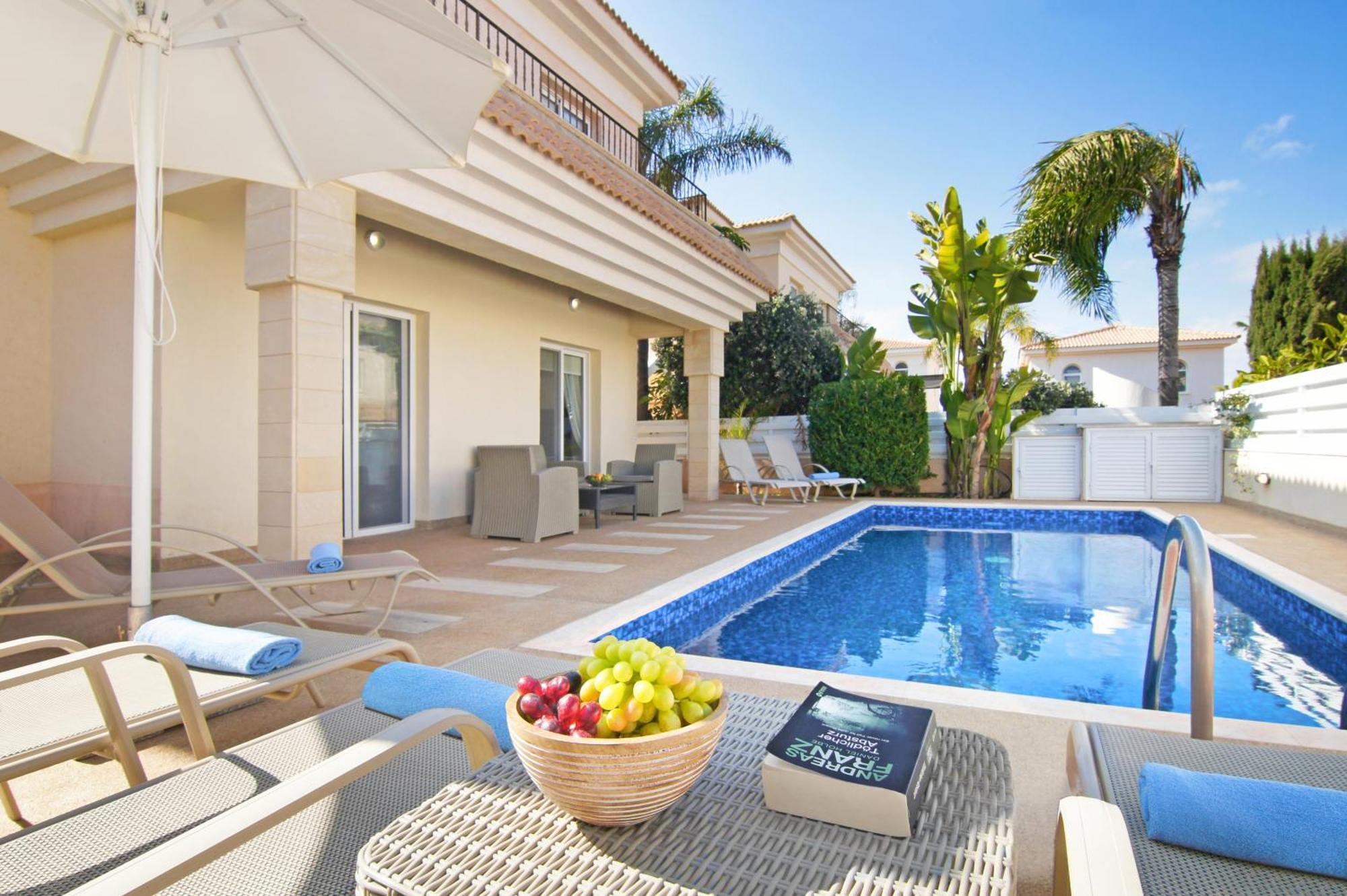 Villa Alyson Paralimni Ngoại thất bức ảnh